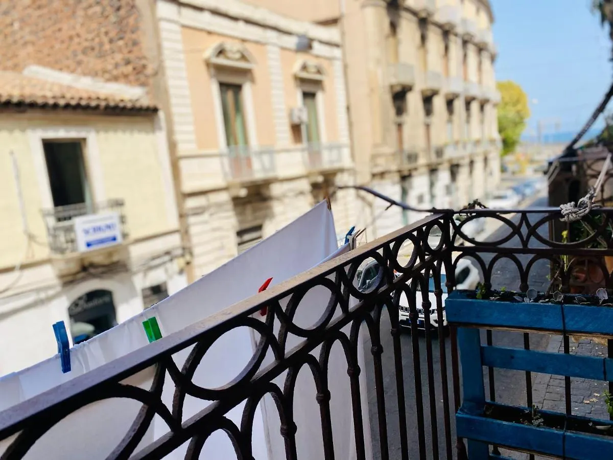 Zu Pippo'S House Apartment Catania