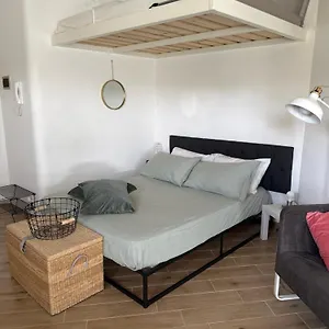 Casa Floramundi Aeroporto di Catania Fontana Rossa